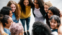 Feminismo Interseccional em Ação: Desconstruindo Barreiras, Construindo Igualdade