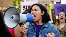 A Fúria como Ferramenta: Feminismo e o Poder da Raiva Feminina